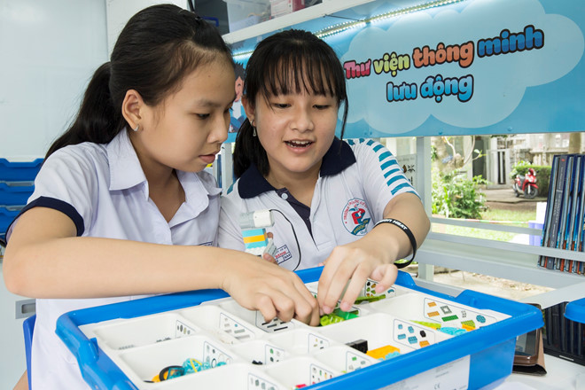 Thư viện thông minh lưu động đến trường học vùng sâu, xa